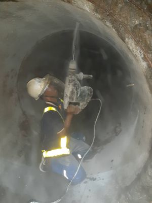 งานอุดช่องรอยต่อระหว่าง บ่อและท่อคอนกรีต โครงการดันท่อแนวราบ(pipe jacking)